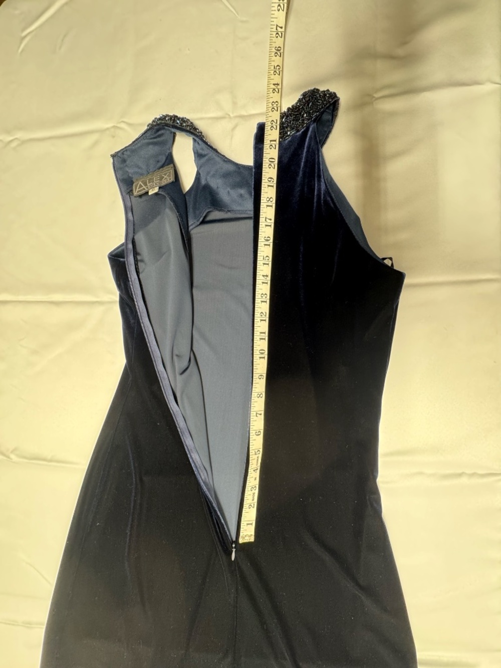 Alex Evenings Vintage Navy Blue Velvet Sleeveless With Beaded Neckline - Size 10 - Picture 11 of 12